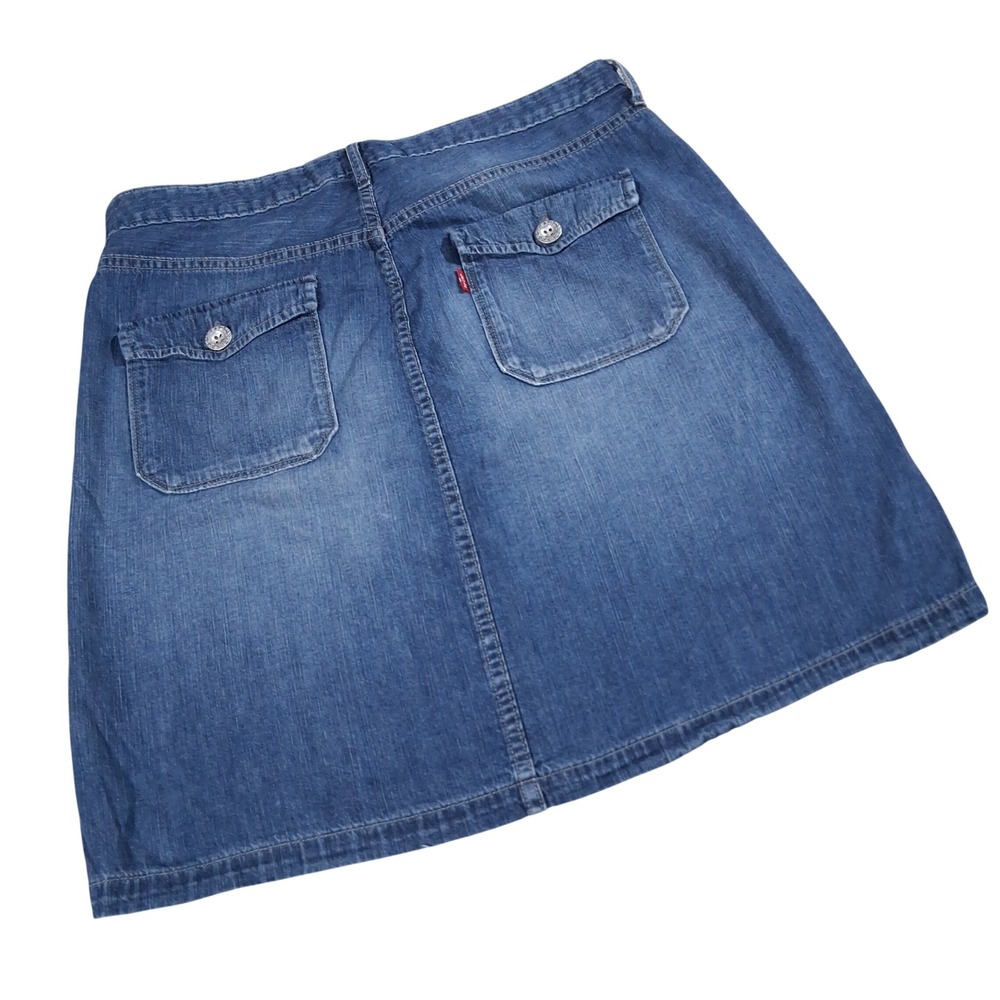 Levis Denim Mini Skirt Womens 8 Blue Button Front Utility Flap Pocket A-Line Y2K